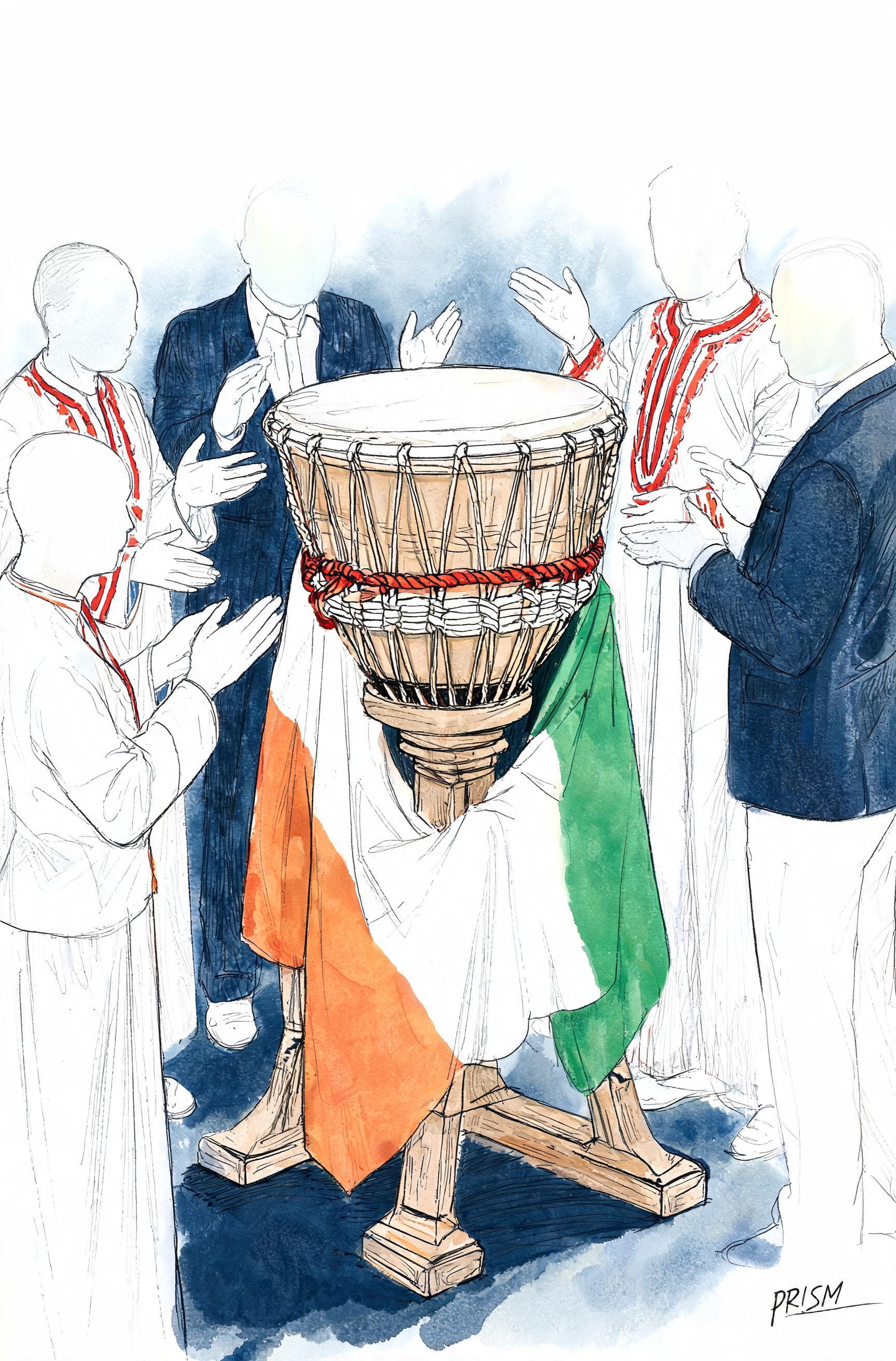 La Côte d'Ivoire restitue le tambour Djidji Ayokwe lors d’un spectacle inédit et historique.